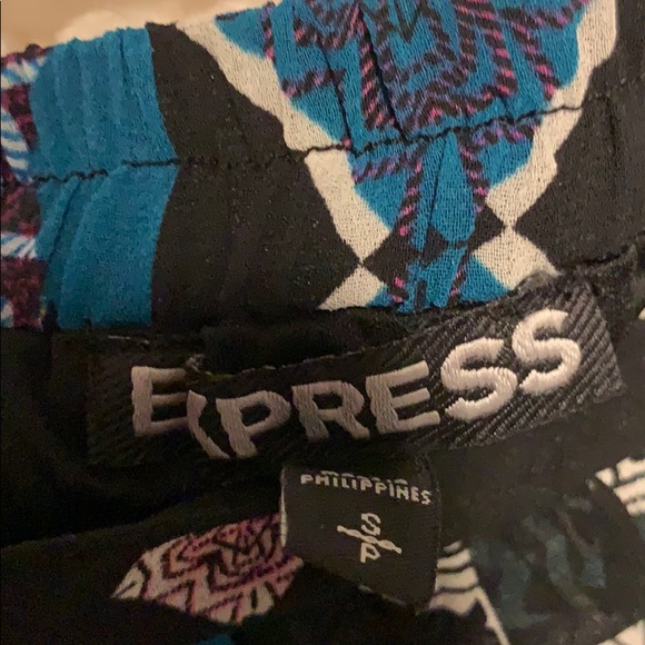 Express tribal print maxi skirt - Picture 3 of 3